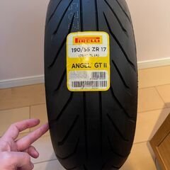 ピレリ PIRELLI エンジェルGT2 190/55 ZR 17 使用バイクタイヤの画像