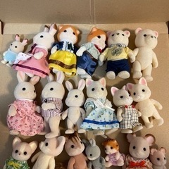 ★お取引き中です★沢山のお問合わせありがとうございました🙇‍♀️シルバニアファミリー 家、家具、人形セットの画像