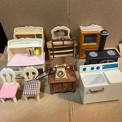 ★お取引き中です★沢山のお問合わせありがとうございました🙇‍♀️シルバニアファミリー 家、家具、人形セットの画像