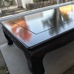 【美品】若葉脚花梨座卓　高級座敷机　透かし彫り　特注ガラス付　の画像