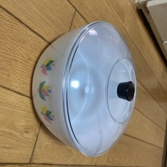 昭和レトロ　プラスチック製菓子入れの画像