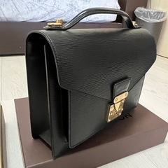 ルイヴィトン　モンソー　エピ　ブラック（中古品）
