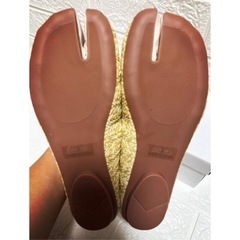 【新品】S 22.5cm リボン付き　パンプス フラットシューズ　足袋バレエシューズの画像