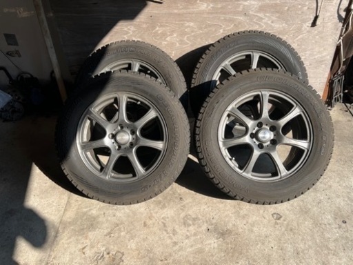 ハリアー　ヴァンガード　RAV4 スタッドレス　バリ溝　225/65R17