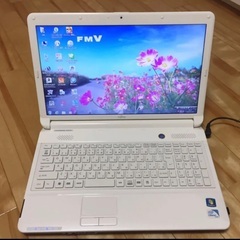 LIFEBOOK AH42/EY  中古ノートパソコン メモリー６GBの画像