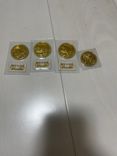 天皇陛下　御即位記念10万円金貨 30g  3枚　即位60年記念10万円金貨　20g