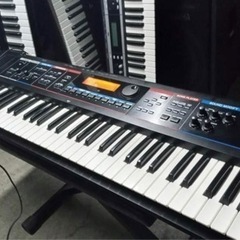 Roland Juno Di 61鍵　シンセサイザー　