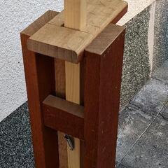 木製消毒液フットスタンドの画像