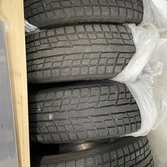 エクストレイル着用　スタッドレス　4本目AW付