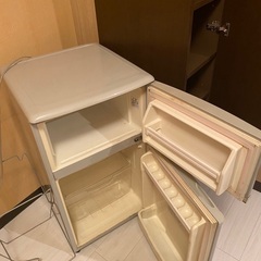 冷蔵庫の画像