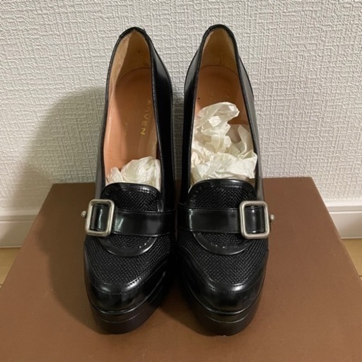 CARVEN パンプス　ほぼ未使用