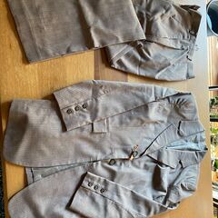 ★女性スーツ☆9号★クリーニング済☆ベージュ系☆☆★300円の画像