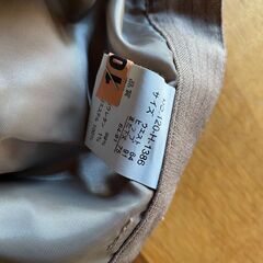 ★女性スーツ☆9号★クリーニング済☆ベージュ系☆☆★300円の画像