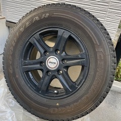 【美品】スタッドレスタイヤホイール付き4本セット/ハイエース