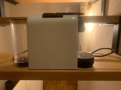 値下げしました！　コーヒーメーカー　Nesspresso（ネスプレッソ） エッセンサ ミニ ピュアホワイトC