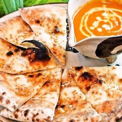 やちむん（焼き物）があるカフェの調理・接客スタッフ（土曜、日曜どちらか週１回　アルバイト）の画像