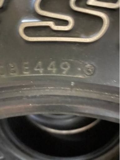 中古スパイクタイヤ　215ー75ー15