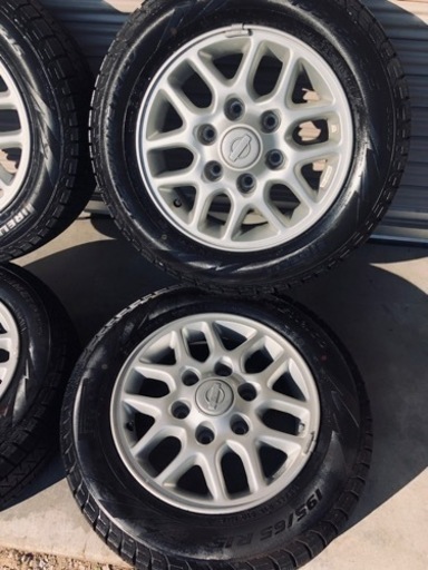 冬タイヤ 195/65R15 日産純正アルミ付きバリ山スタッドレス