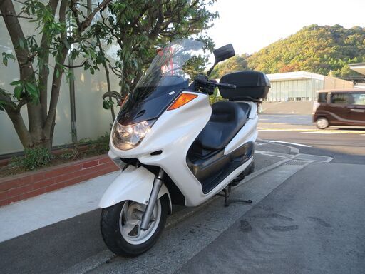 ヤマハ　マジェスティ250　実働中古車　ロングシールド　大型リアBOX　オイル交換後引き渡し　ナンバー登録書類付き