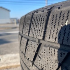 売り切り　中古スタッドレス225/55R17の画像