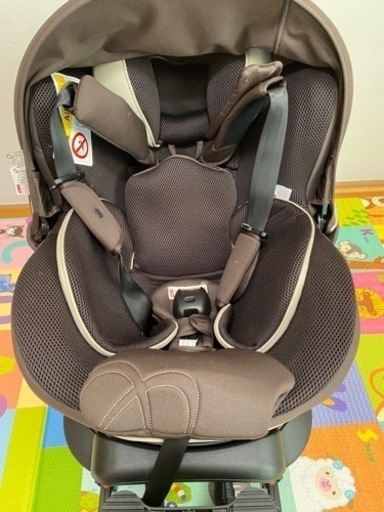 4月値下げ中_エールべべ　チャイルドシート　回転式　isofix