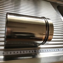 ステンレス3連バットと調味料入れの画像