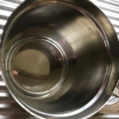 ステンレス3連バットと調味料入れの画像