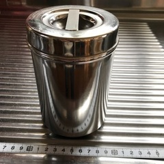 ステンレス3連バットと調味料入れの画像