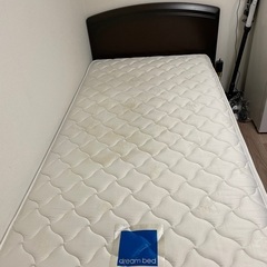 シングルベッド