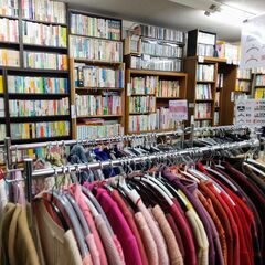 夏・秋もの古着が50円～毎日セール中！ - 大阪市