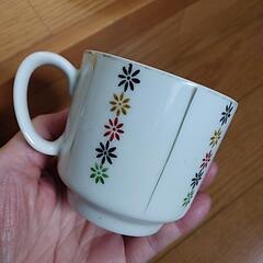 コーヒーカップ、ソーサー２客の画像