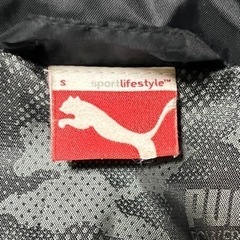 プーマ　ダウンジャケット　サイズS　黒　ナイロンジャンパー　レディース　長袖の画像