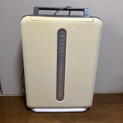 無料！　除湿機