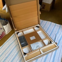 【値下げしました‼️】YUASA/ユアサ こたつ本体（木目調、正方形75×75㎝）の画像