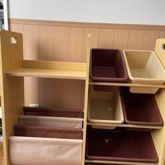 絵本ラック　おもちゃ箱