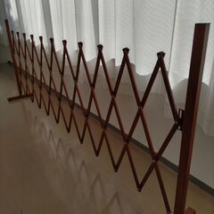 伸縮アルミフェンスの画像