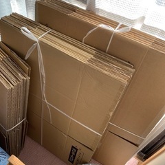 引越し　使用済み　段ボールの画像