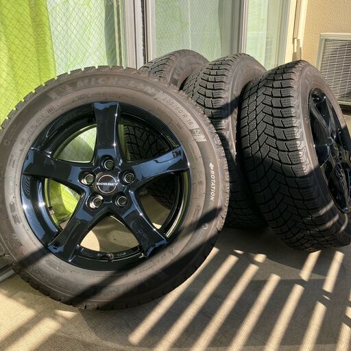 ホイール付き2021年製スタッドレスタイヤ（ミシュラン）16インチ