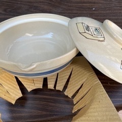 1人〜2人用土鍋。新品箱入り。写真をご覧下さい。の画像