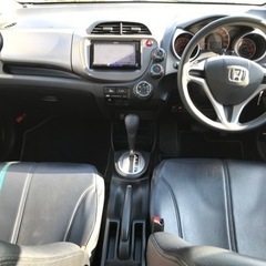 フィット 車検6年5月 ナビ Bカメラ シートカバー 地デジ Bluetoothの画像