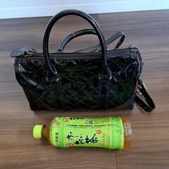 エナメル ハンドバッグの画像