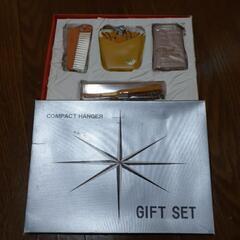 コンパクトハンガー　折り畳み　未使用　