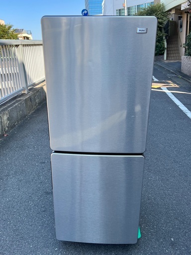 ￥9900(税込み) Haier 冷凍冷蔵庫　JR−XP2NF148F　2019年製　148L (11−06)