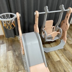 新品、未使用　子供用滑り台、ブランコ