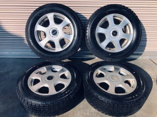 冬タイヤ 185/65R14 アルミ付ダンロップ製スタッドレス