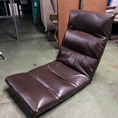 ● レザー調の座椅子
