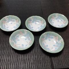 小さな小皿