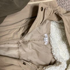 譲り先決定a.v.vのアウターの画像