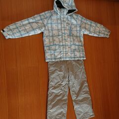 子供用スキーウェア　140㎝
