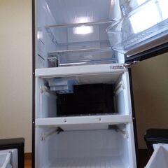 世田谷区近辺配送可能　AQUA アクア 冷蔵庫 238L 右開き AQR-SV24H 高さ130㎝ 幅60㎝ 3ドア 2019年製 ブラックの画像